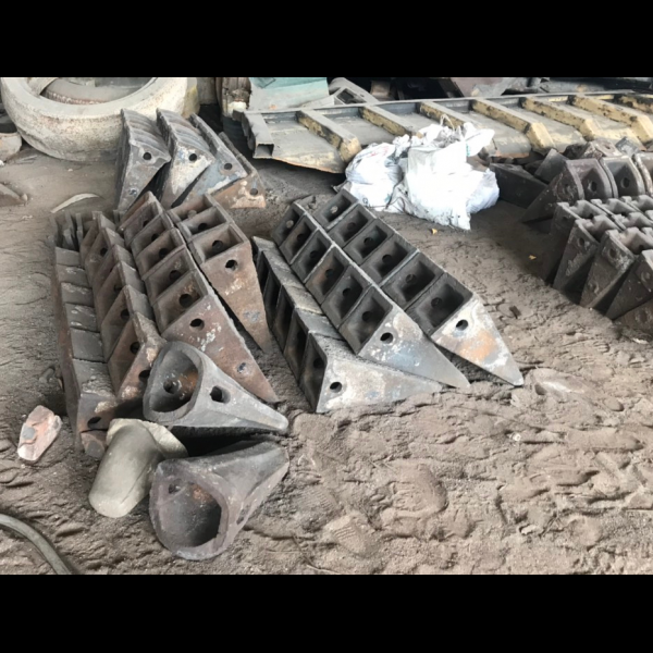 SẢN XUẤT RĂNG GẦU MÁY XÚC